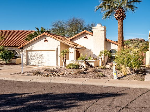 3rd image of 1424 N El Camino Dr