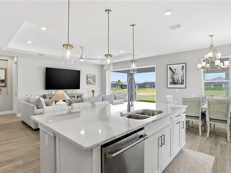 11964 Molto Dr — Photo 15