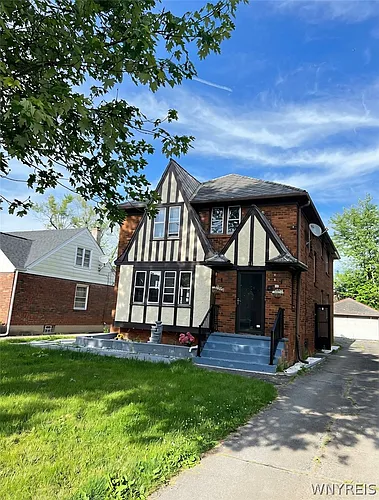 81 Concord Dr Photo 1