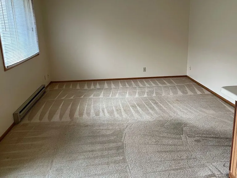874 Kari Dr — Photo 3