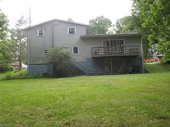 4th image of 867 Hollywood Ln