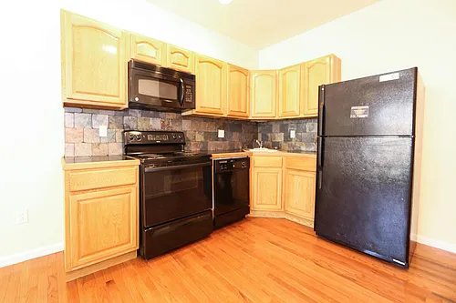 1528 N Willington St #1 Photo 1