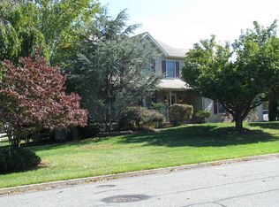 51 High Saddle Ln, Allentown, PA 18104