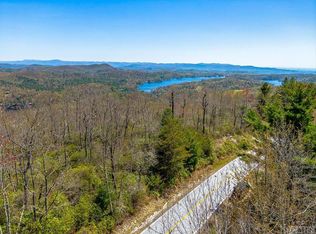100 Mills Creek Point Rd, Lake Toxaway, NC 28747