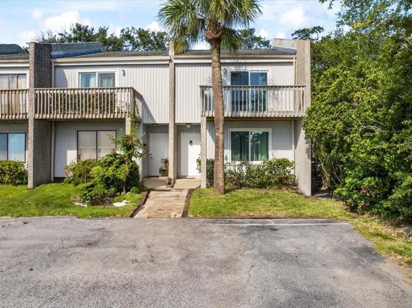 900 Lanier Blvd APT 10, Brunswick, GA 31520