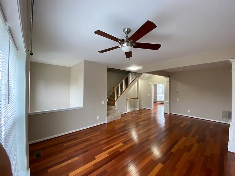 43781 Barborsville Mansion Sq — Photo 7
