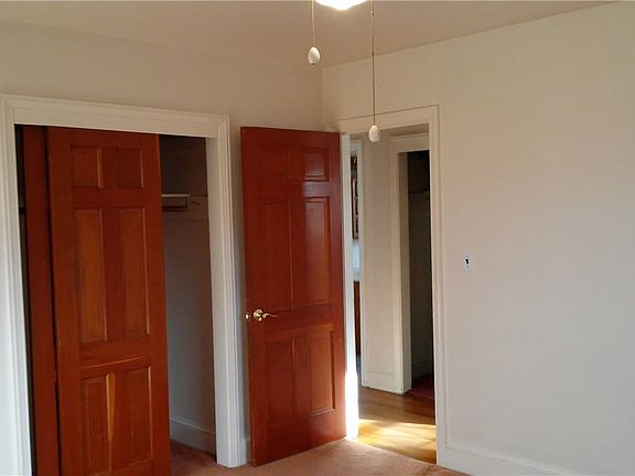 5th image of 625 E Ellerslie Ave