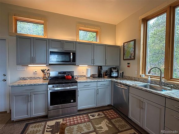4th image of 217 Mt Elbert Road