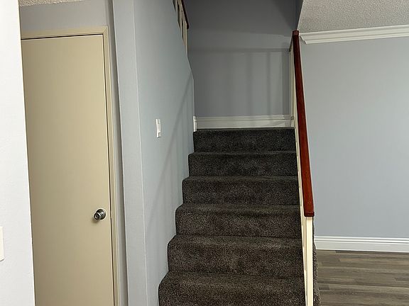 4th image of 11938 207th St APT D