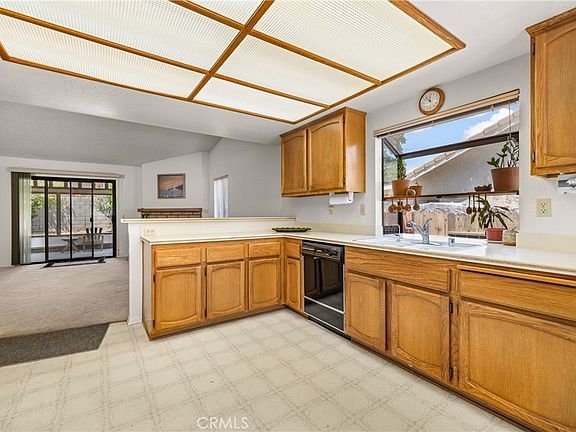 5th image of 8526 Valley View Dr