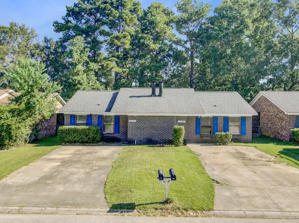 155 Dorchester Manor Blvd #A & B, North Charleston, SC 29420