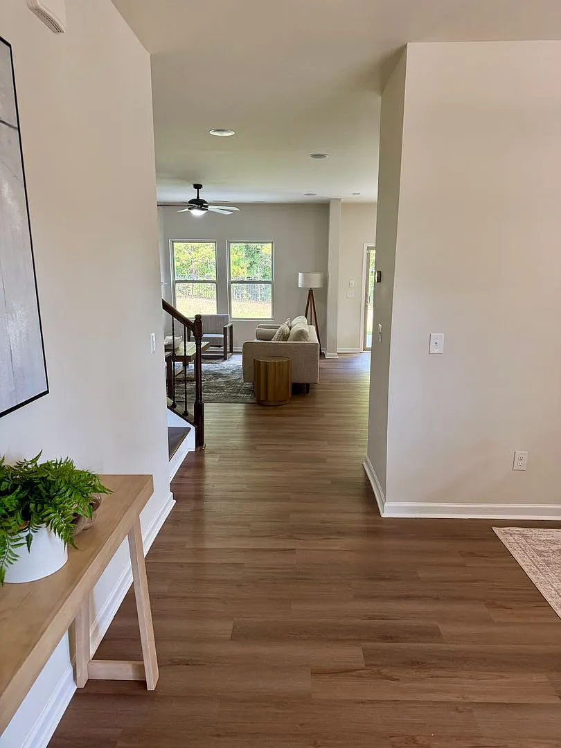 Beautiful Spacious Home in Ft Mill with 5BR/3BA Loft, Two Car Garage — Photo 3