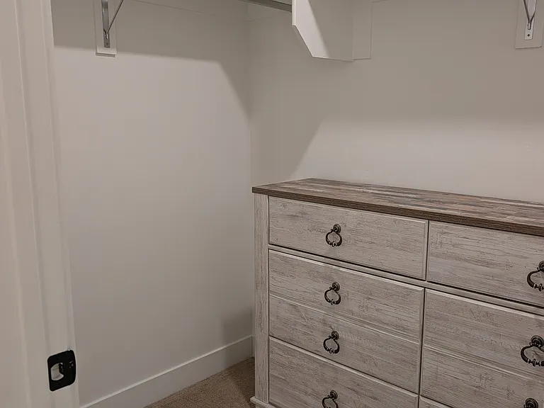 695 W Claystone Dr — Photo 17