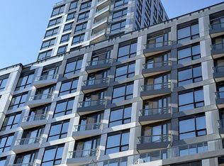 15 Richardson St #919, Toronto, ON M5A 4J9