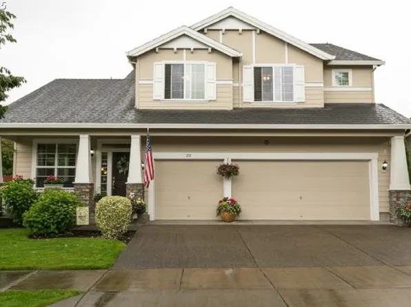 211 White Oak St, Newberg, OR 97132