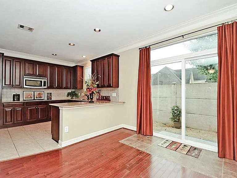 12225 Medina Lake Dr — Photo 11