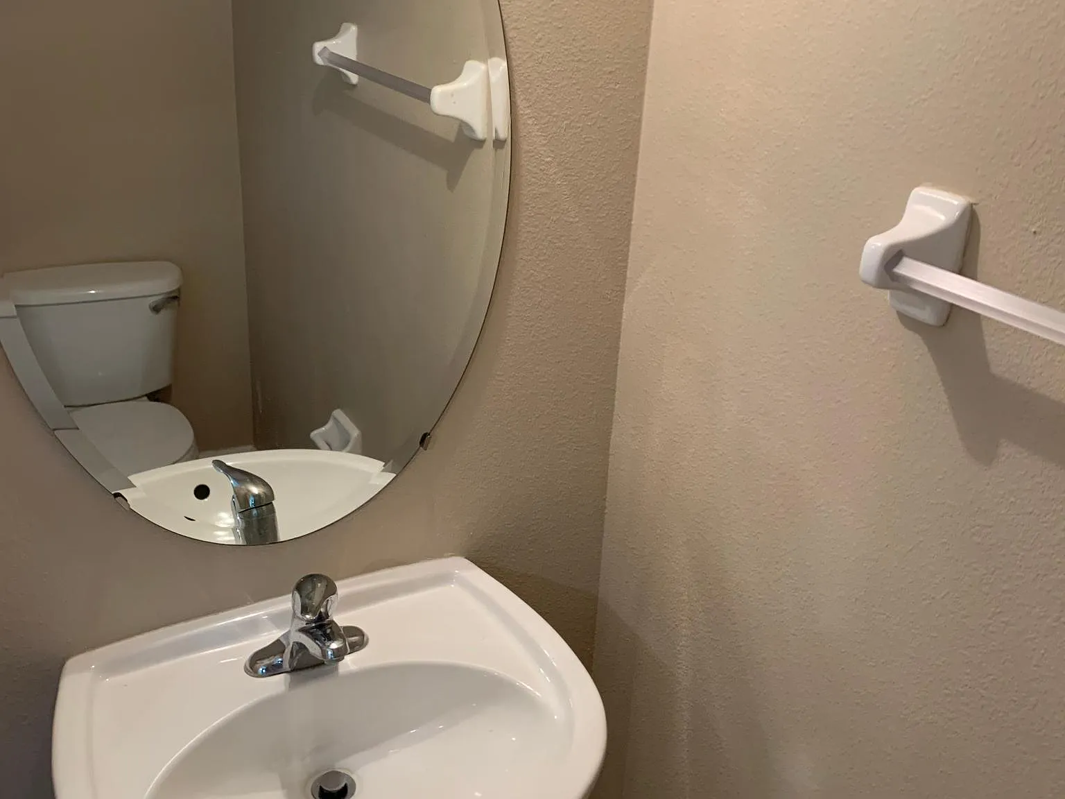2 bed, 1184 sqft, $1,745 — Photo 2