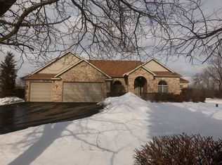 3106 Vail Dr, Spring Grove, IL 60081