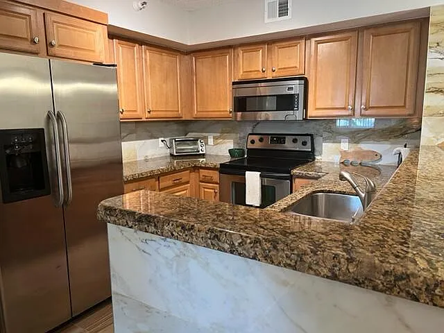 160 Yacht Club Way #206 — Photo 6