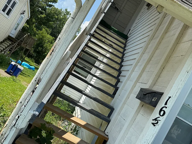 16 Circular St #16.5 — Photo 4