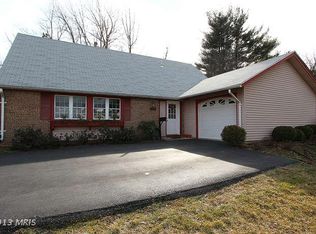 16207 Pond Meadow Ln, Bowie, MD 20716