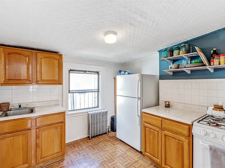 519.5 Manila Ave #2 — Photo 5