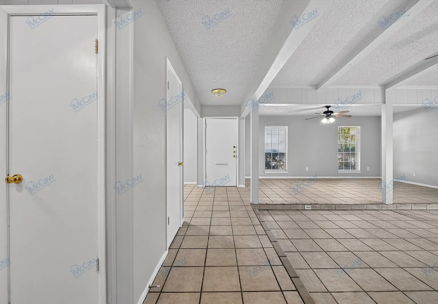 3 bed, 2.0 bath, 1698 sqft, $1,900 — Photo 3