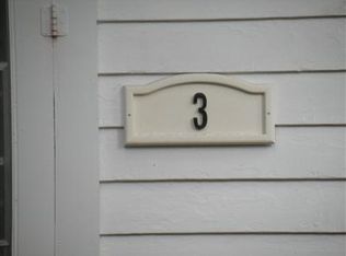 3 River Rd, Pocasset, MA 02559