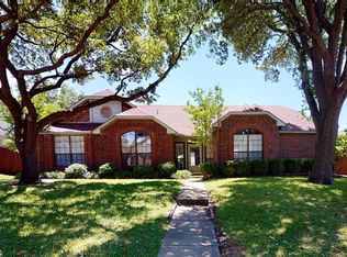 2004 Oakbluff Dr, Carrollton, TX 75007