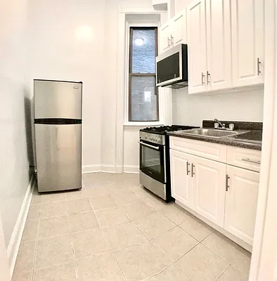 Rented by MOTION New York | media 7