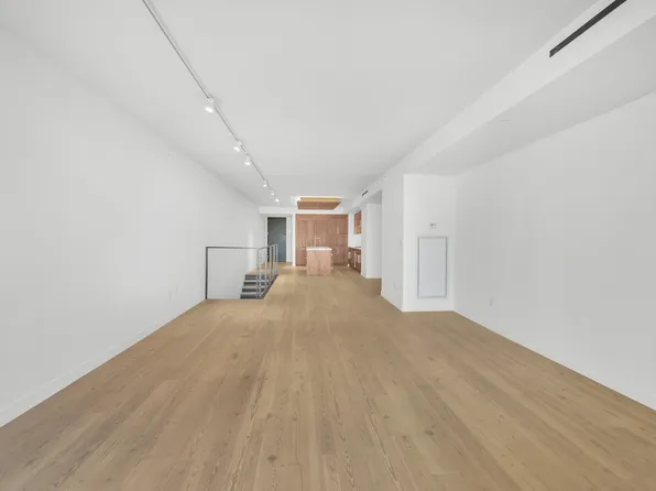 90 Furman Street image 22 of 38