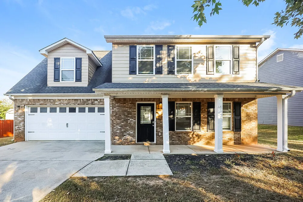 4 bed, 2.5 bath, 1888 sqft, $2,060 — Photo 1