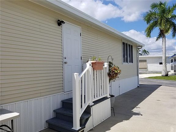 4th image of 20540 River Dr