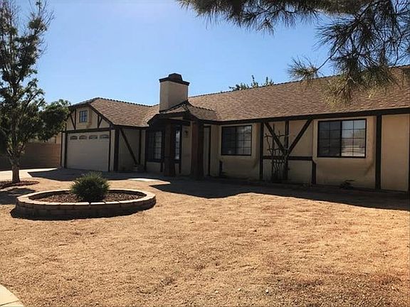 3rd image of 4058 Desert Aire Ave