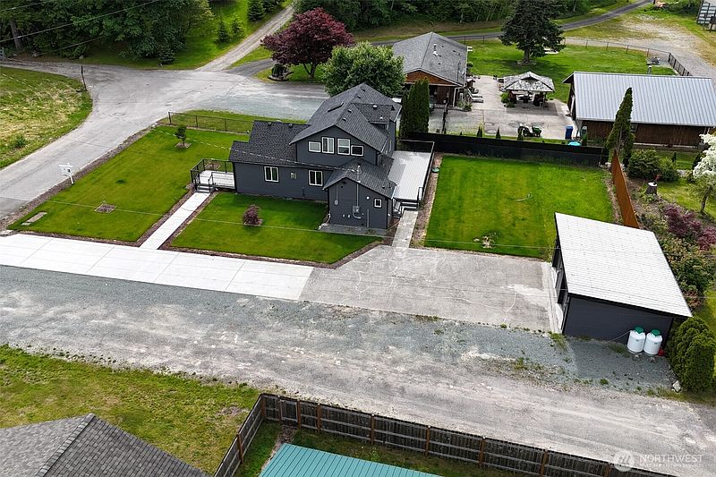3rd image of 1294 Seeman Street