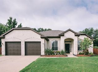 2408 Summit Ct, Denton, TX 76210