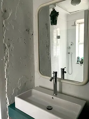 Rented by Metro Prop NY Corp | media 7