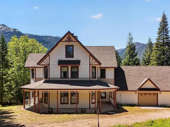 2708 Grey Fox Dr, Weed, CA 96094
