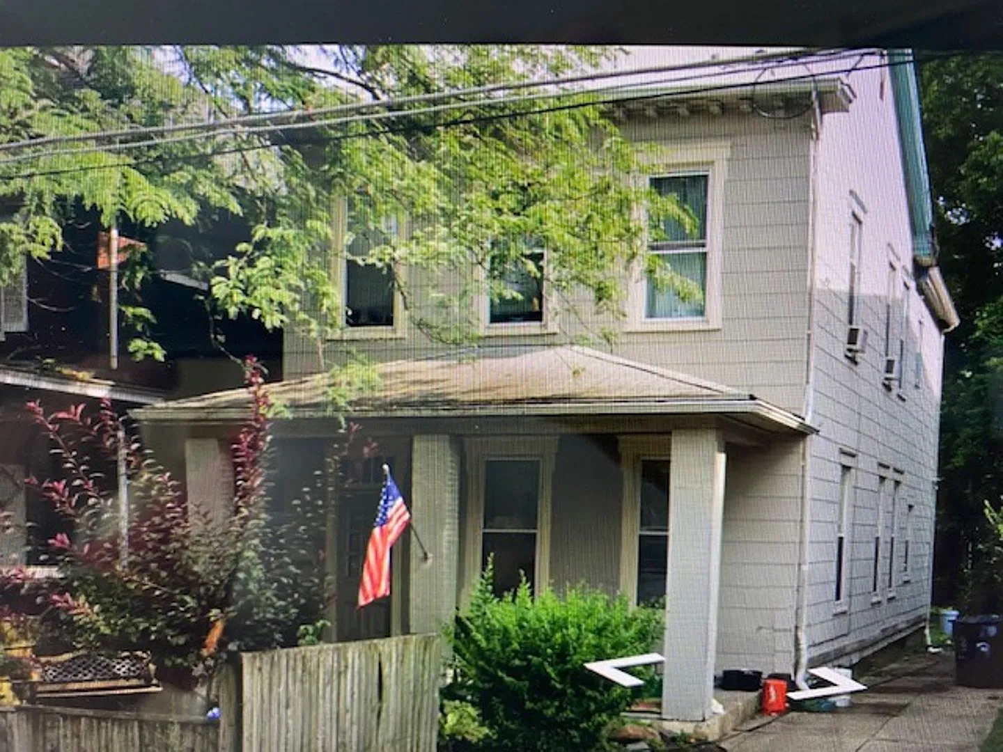 Family home — Photo 2