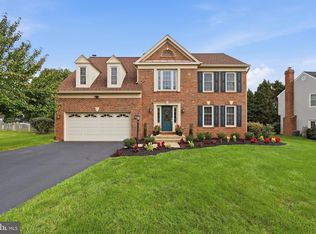 43204 Wayside Cir, Ashburn, VA 20147