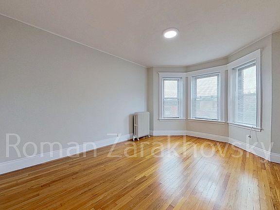 2nd image of 4 Ayr Rd APT 45