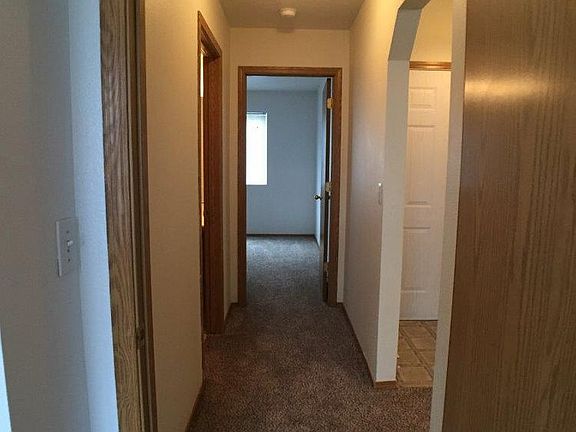 5th image of 2317 Gosling St