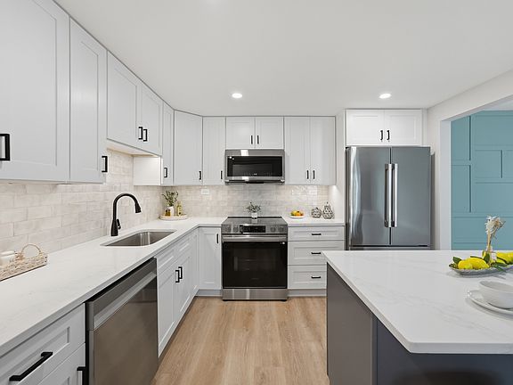 3rd image of 350 Plum Creek Dr #308