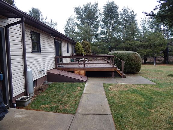 5th image of 32 New Hope Ln