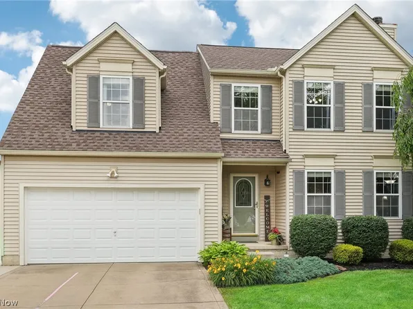 922 Longbrook Dr, Wadsworth, OH 44281