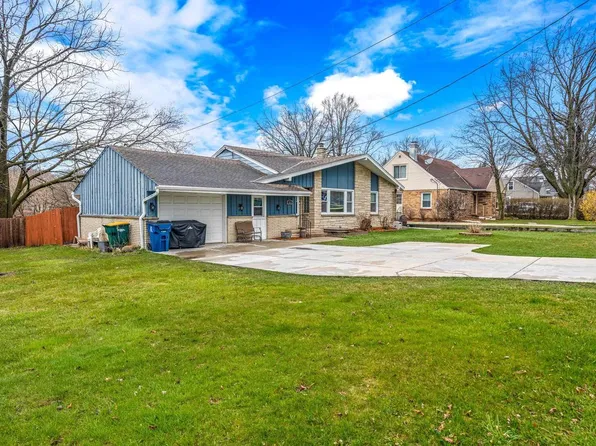 7413 South Pennsylvania AVENUE, Oak Creek, WI 53154