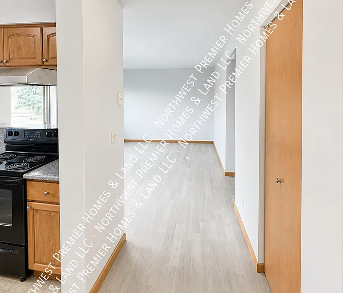 114 NW 3rd Pl #G — Photo 8