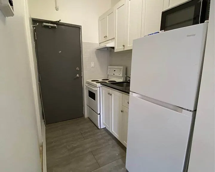 1 Triller Ave #104 — Photo 5