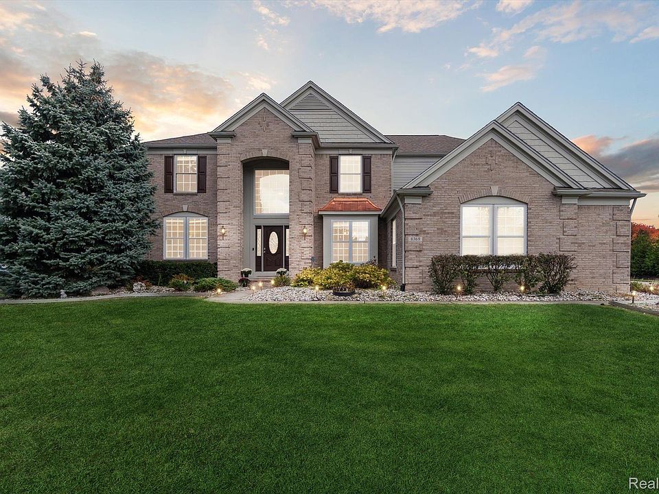 1st image of 8369 Oxford Ln