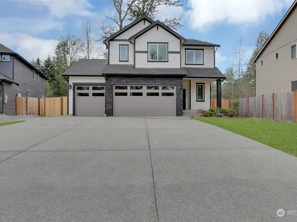 17316 76th Avenue Ct E, Puyallup, WA 98375